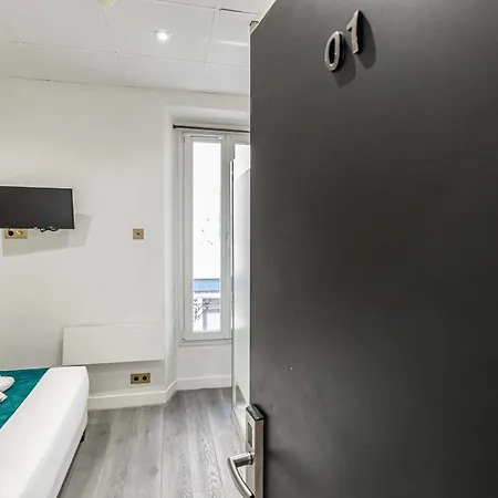 Avaton - 1 Min Du Palais - Centre Mini-hôtel